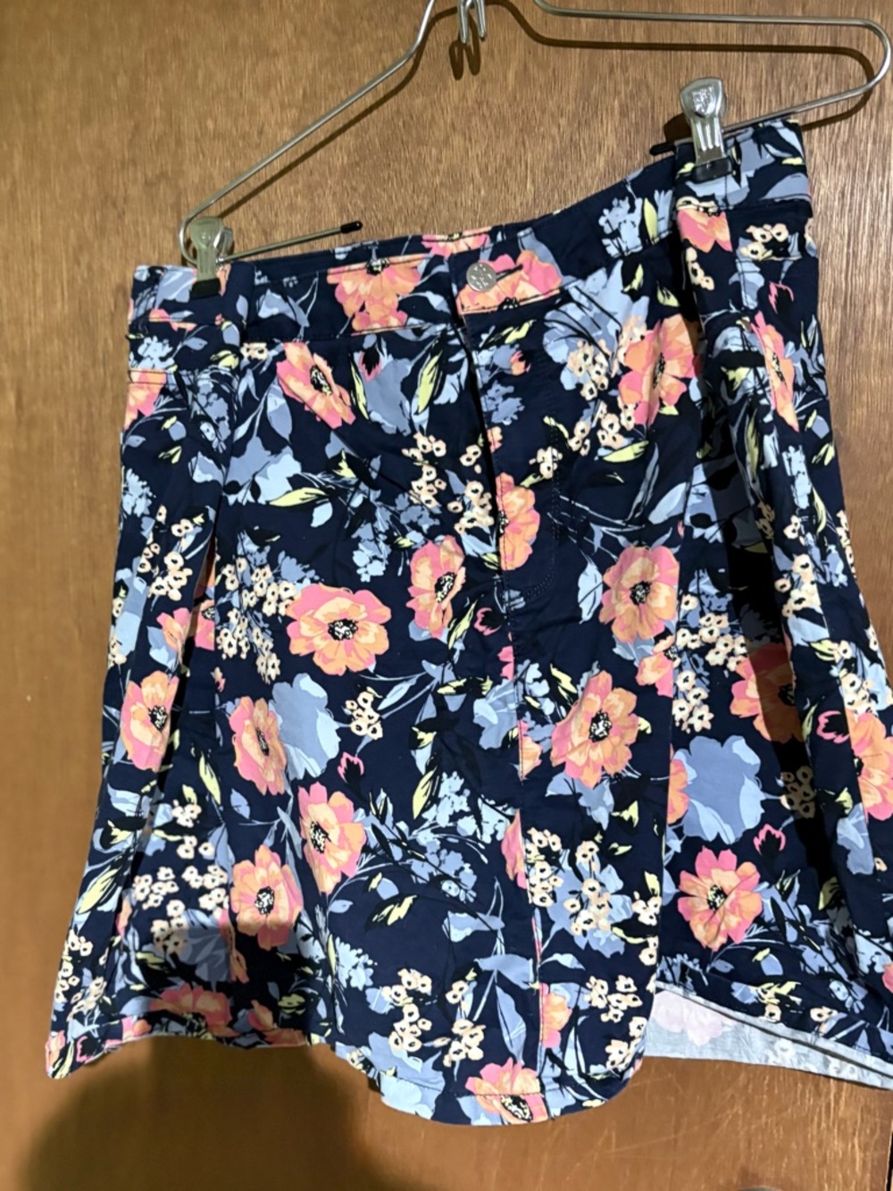 Croft & Barrow Navy Floral skort- Navy with floral Accents size 24w